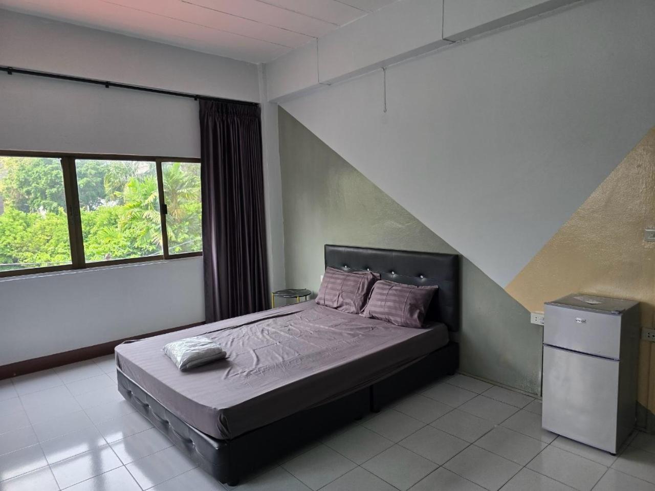 Srinn House,