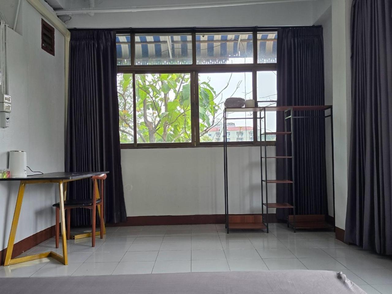 Srinn House, Hotel 3*